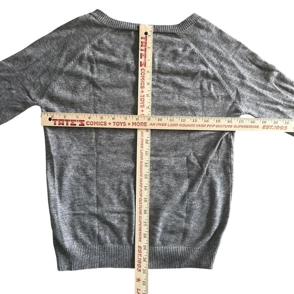 Love Tree V-Neck Sweater Women M Gray Lightweight Pullover - Picture 4 of 7